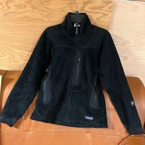 Patagonia R2 zip up fleece Womens xs. Black w/ Polartec. EUC.